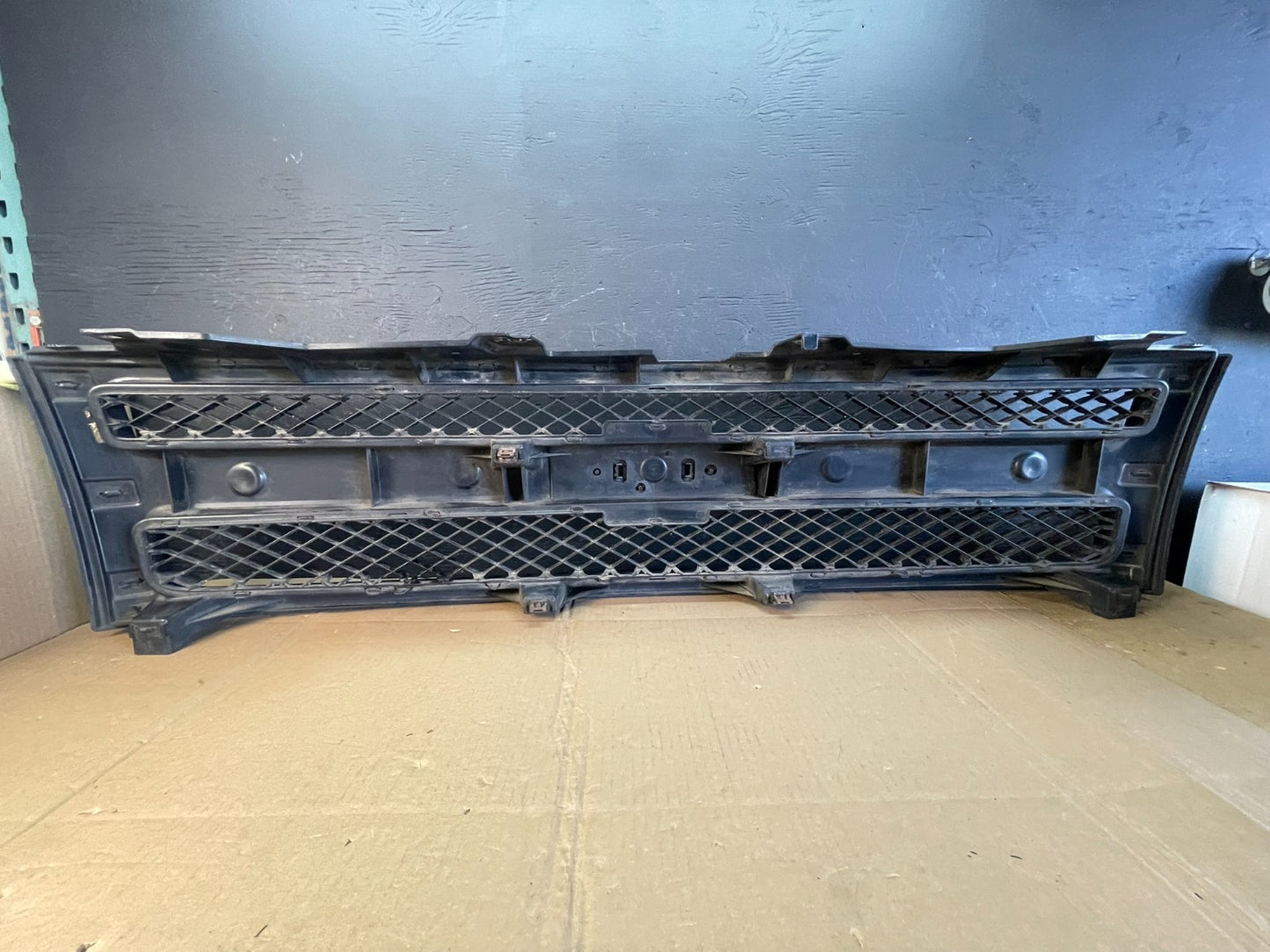 2007 to 2013 Chevrolet Silverado 1500 Front Chrome Grille Grill AC5306 DG3