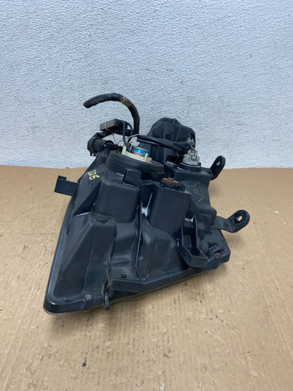 2005-2007 Nissan Pathfinder Halogen Headlight Left Driver LH AD8226 DW6