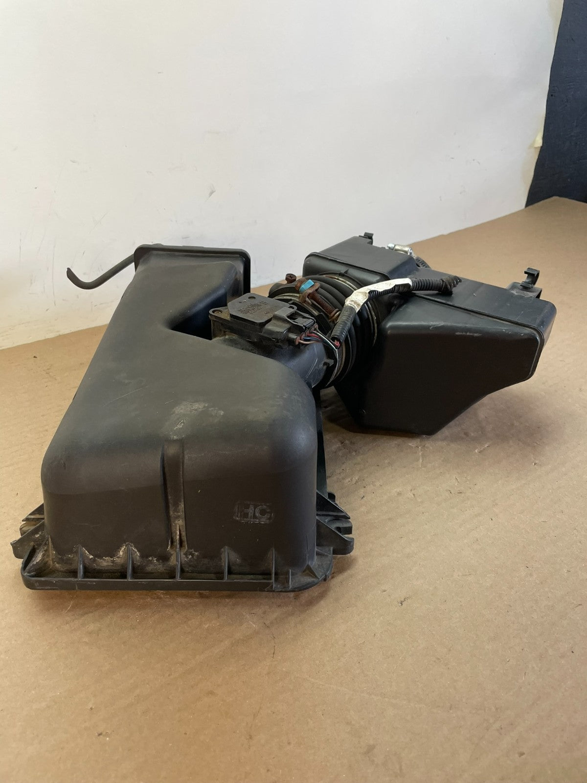 2004 to 2010 Toyota Sienna Air Cleaner Box AF84762