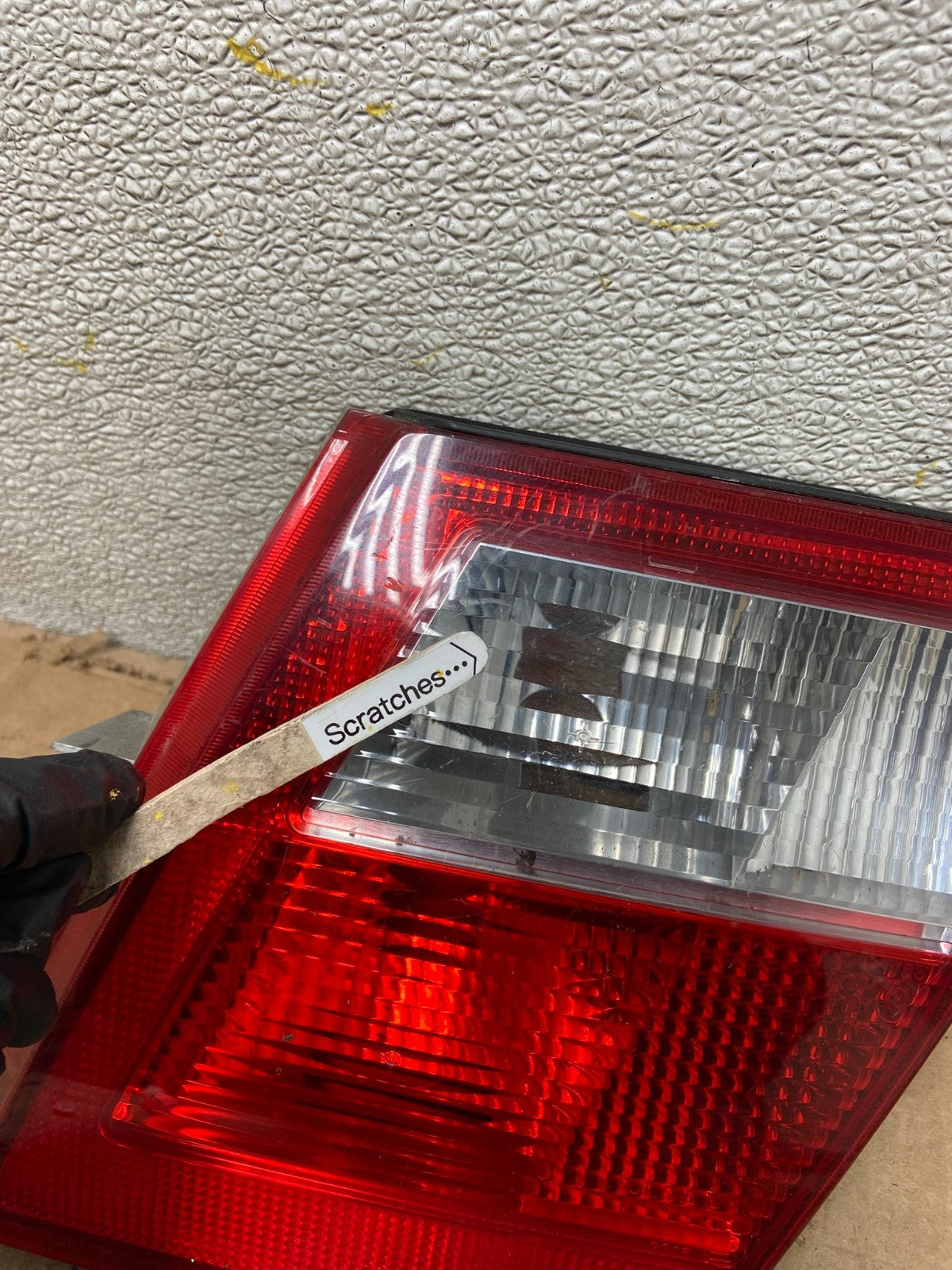 2002 2003 2004 2005 Saab 9-5 Sedan Right Passenger Inner Tail Light Oem AA42394