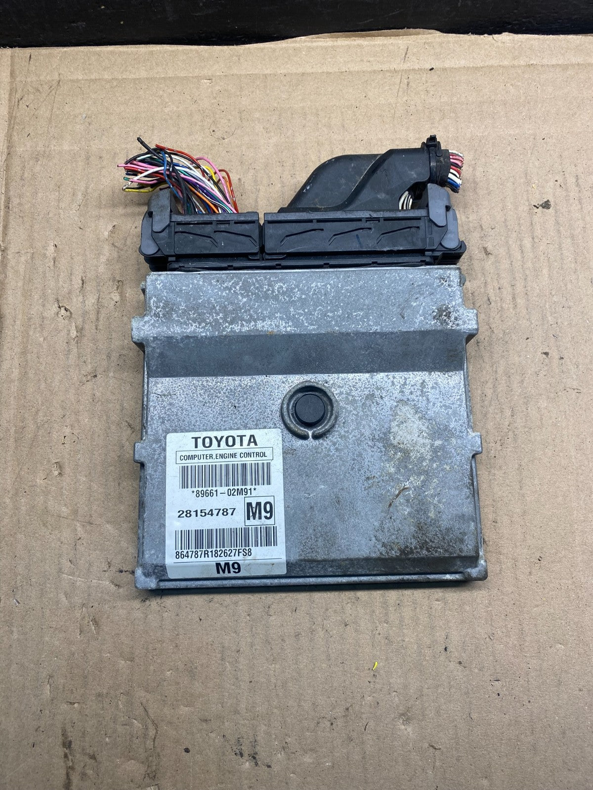 2009 to 2010 Toyota Corolla Engine Control Computer ECU PCM AJ0548 DG0