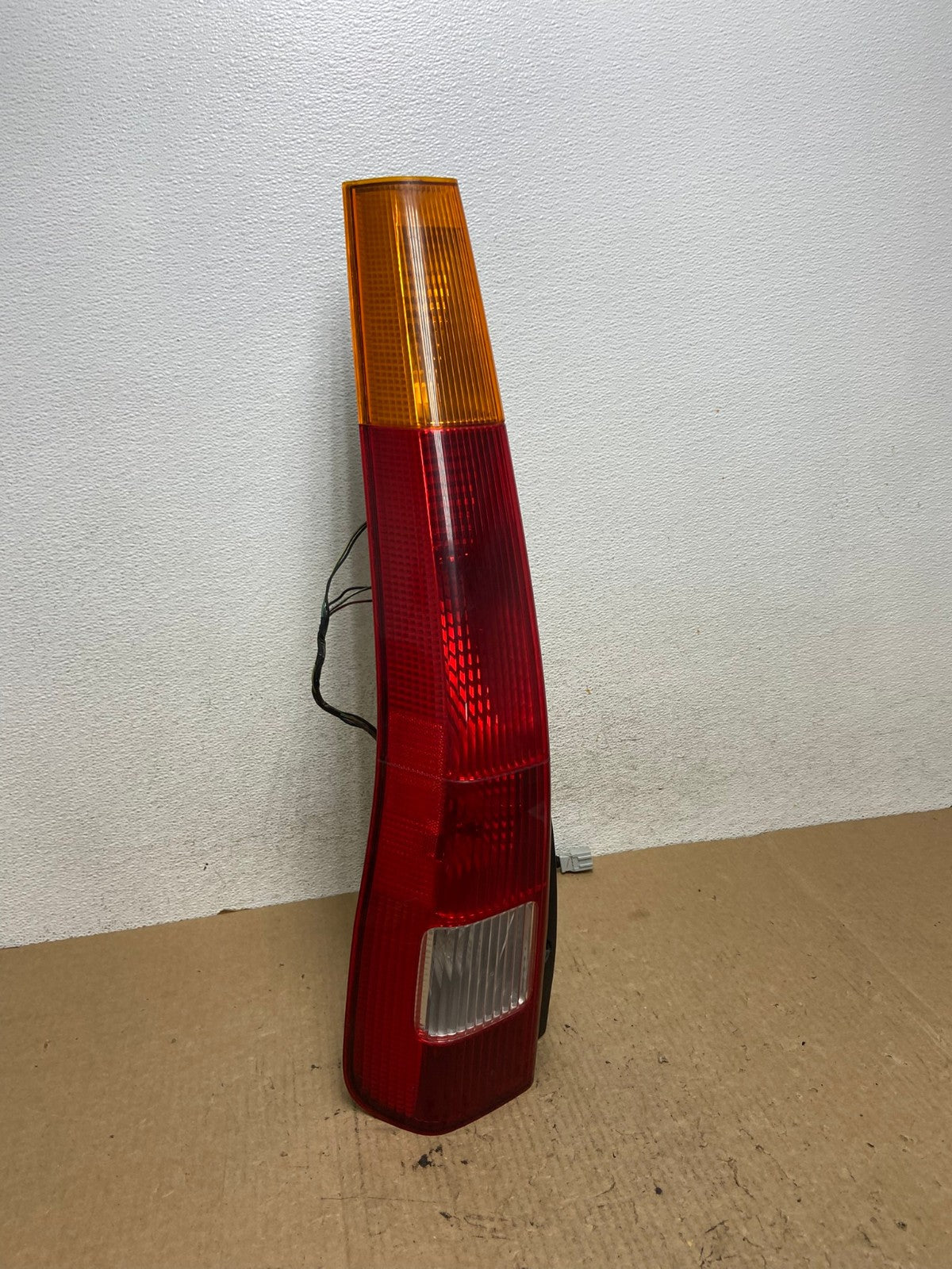2002 2003 2004 Honda Crv Cr-v Left Driver Lh Tail Light AF9892 LK2