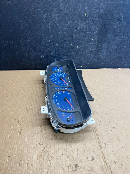 2001 2003 Toyota Sienna Speedometer Cluster Gauge AE4160 DG1