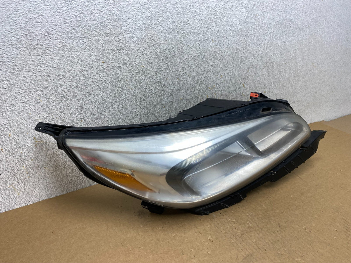 2013 - 2015 Chevrolet Malibu Right Passenger RH Halogen Headlight AI3265 DW2