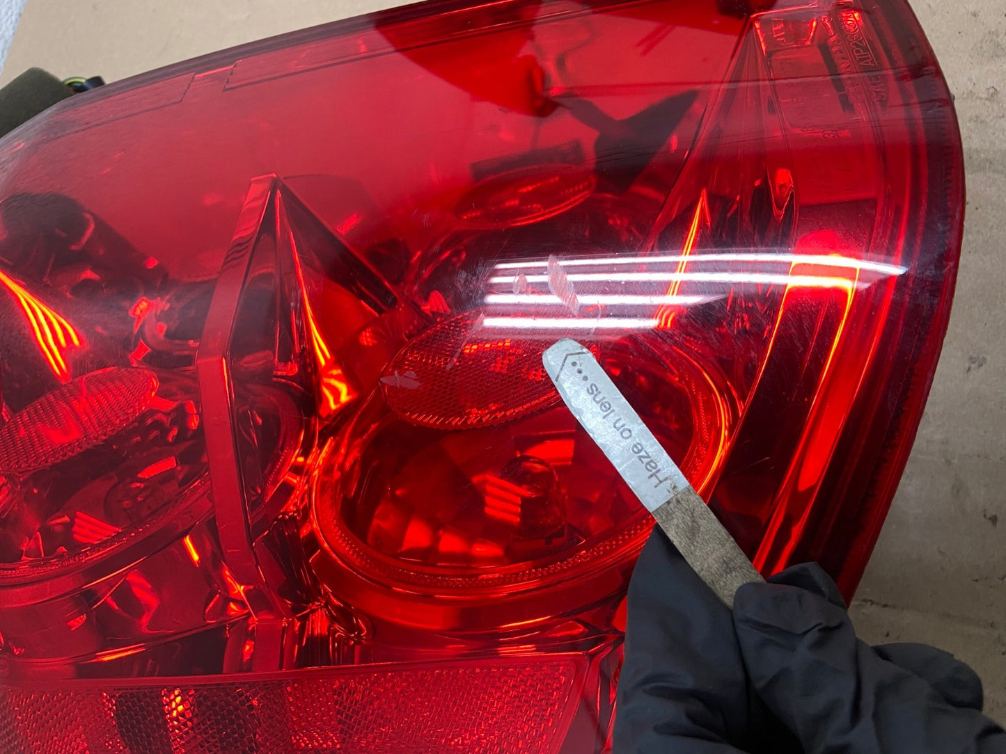 2003 2004 2005 Honda Pilot Left Driver LH Side Tail Light AG4749 LK4