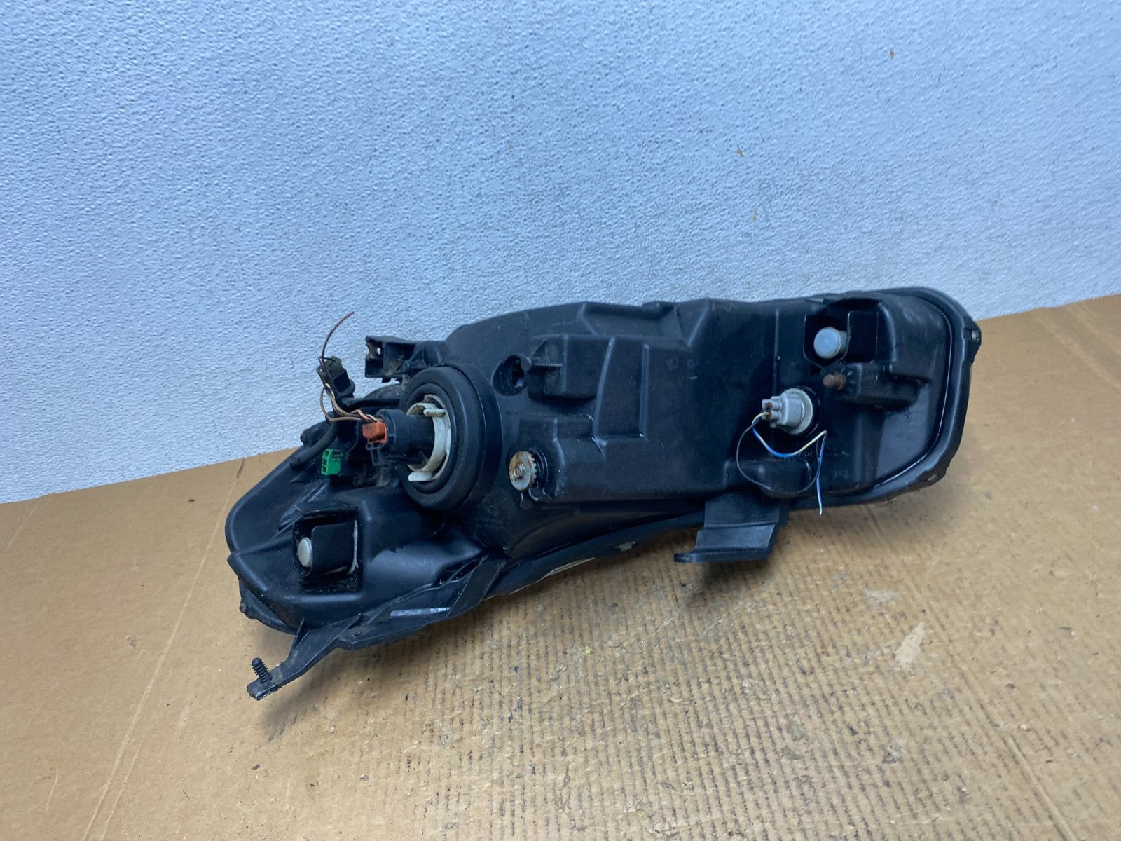 2007-2013 Suzuki SX4 Right Passenger RH Side Halogen Headlight AE1447 DW6