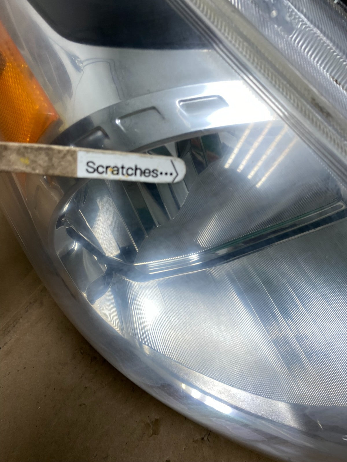2015 to 2019 Nissan Versa Headlight Right Passenger RH Side Oem AB6842 DW3