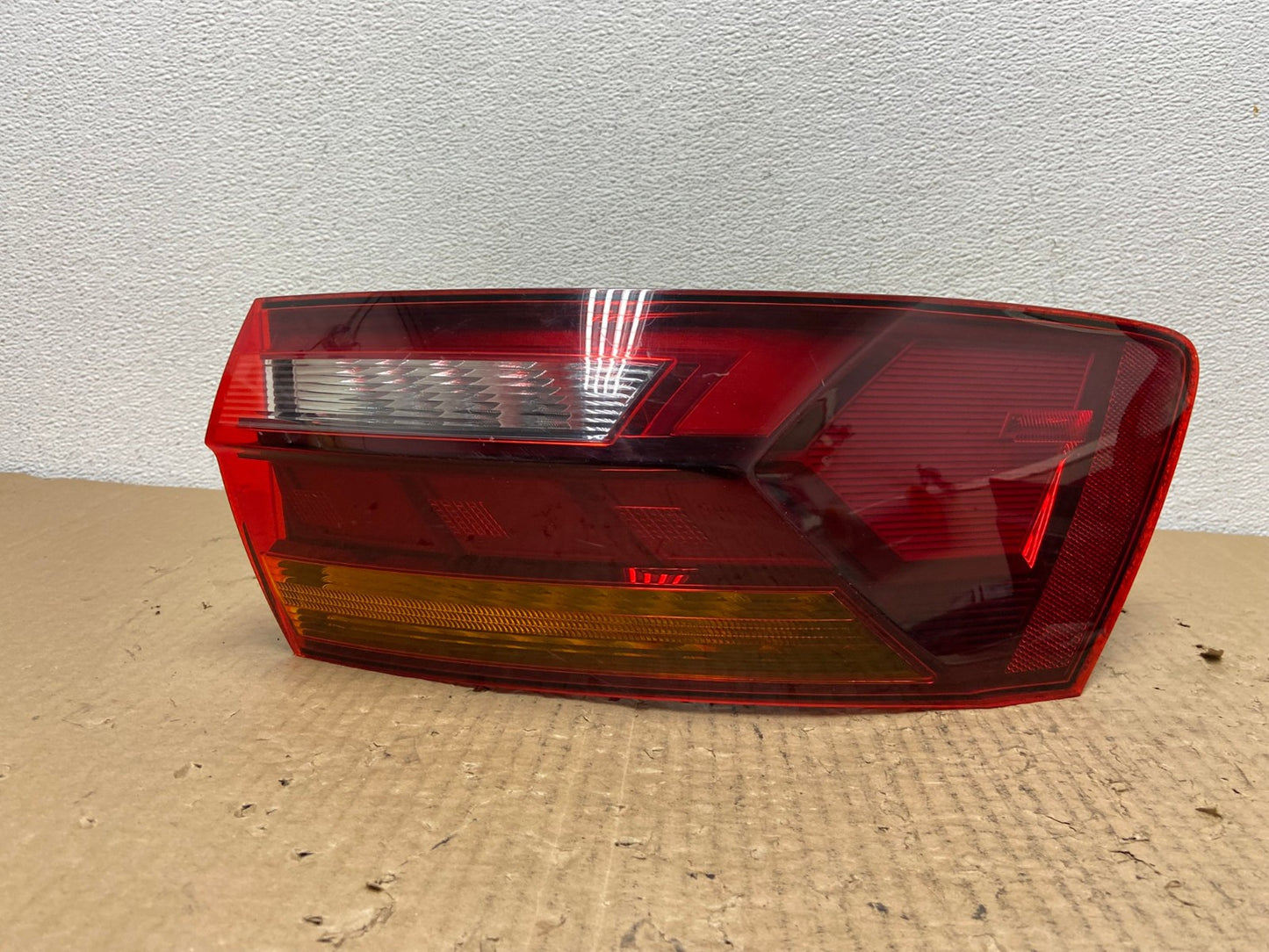 2019-2024 Volkswagen Jetta Right Passenger RH Side Tail Light OEM AC3978 LK0