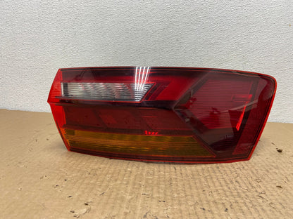 2019-2024 Volkswagen Jetta Right Passenger RH Side Tail Light OEM AC3978 LK0