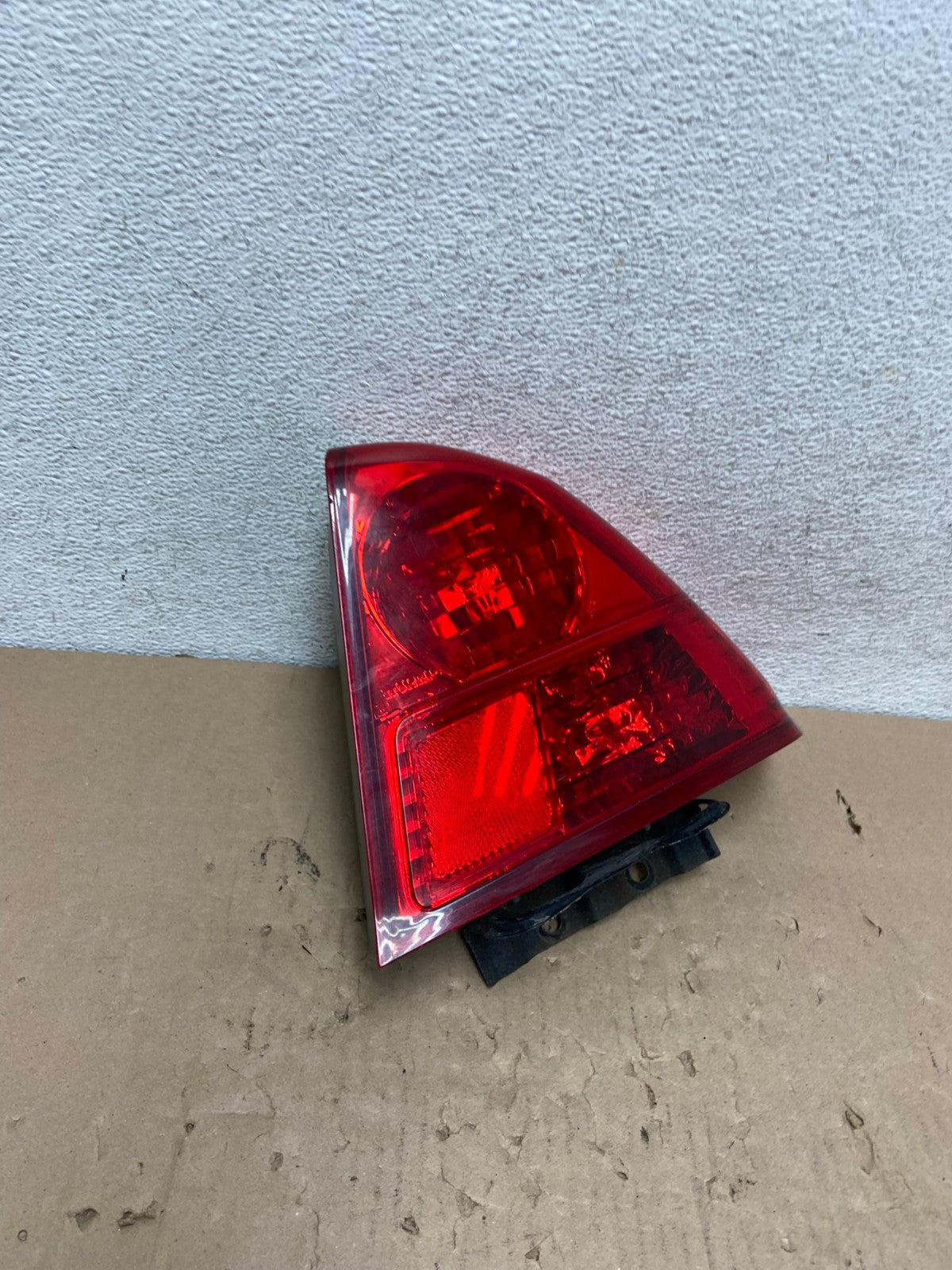 2003 2004 2005 Honda Civic Sedan Right Passenger Side Tail Light AG6769 LK2