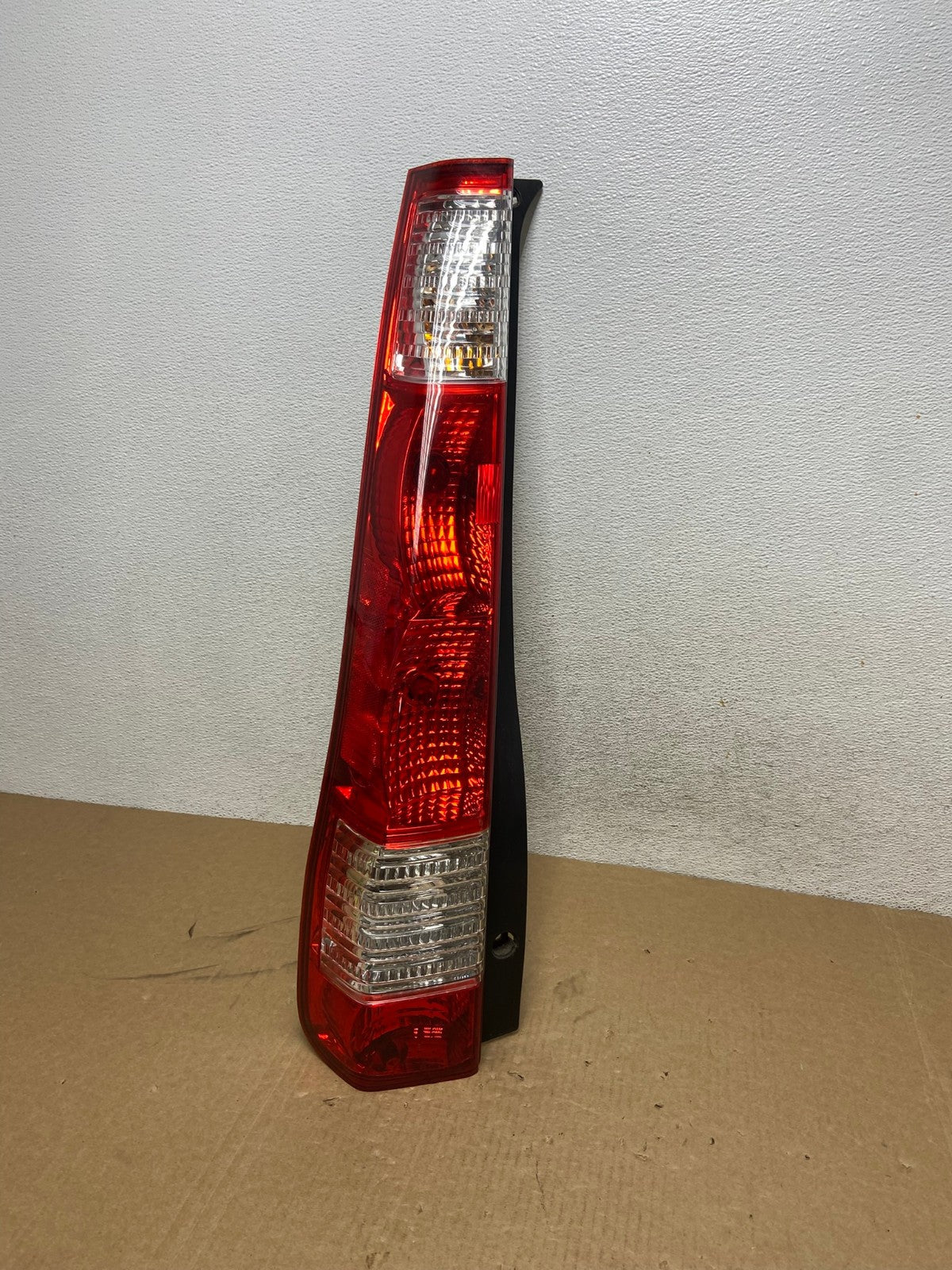 2005 to 2006 Honda Cr-v Crv Left Driver LH Tail Light AF9977 LK0