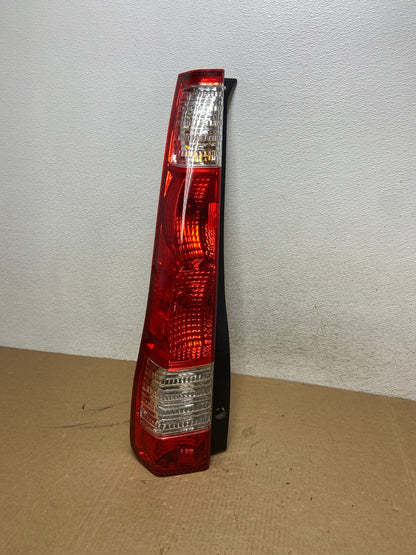 2005 to 2006 Honda Cr-v Crv Left Driver LH Tail Light AF9977 LK0
