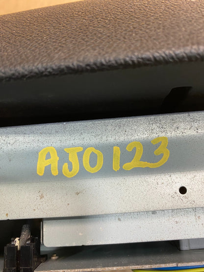 2008 to 2012 Cadillac SRX CTS Audio Radio Screen Display Player AJ0123 DW9