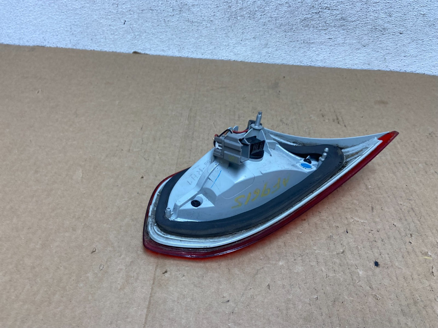 2015 - 2018 Ford Focus Sedan Right Passenger RH Inner Tail Light AF9615 DW4