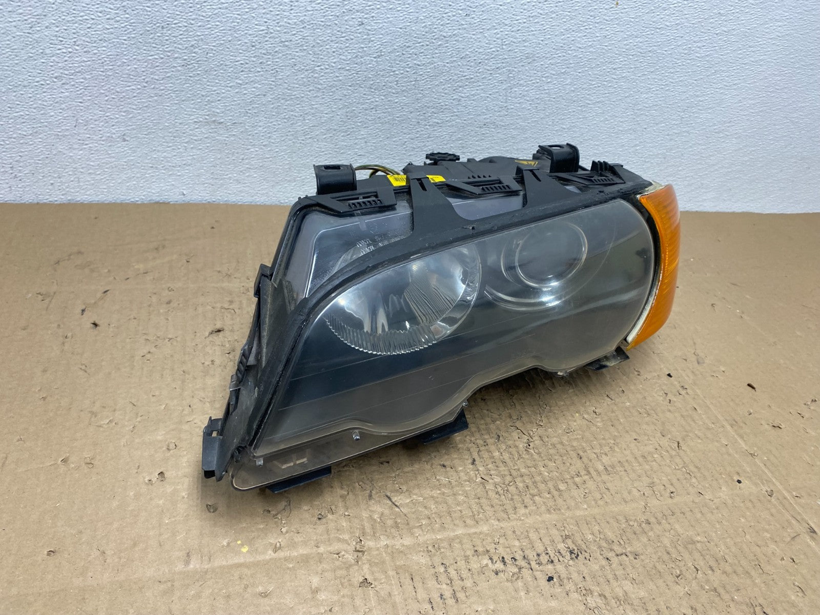 2002 to 2003 BMW 325Ci 330Ci E46 Coupe Left Side Xenon Headlight AC4127 DW2
