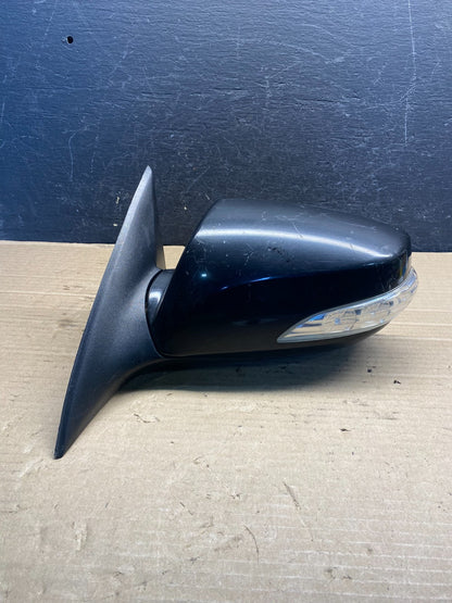2009 to 2014 Hyundai Genesis Sedan Left Driver Turn Signal Door Mirror AF0077 DW0