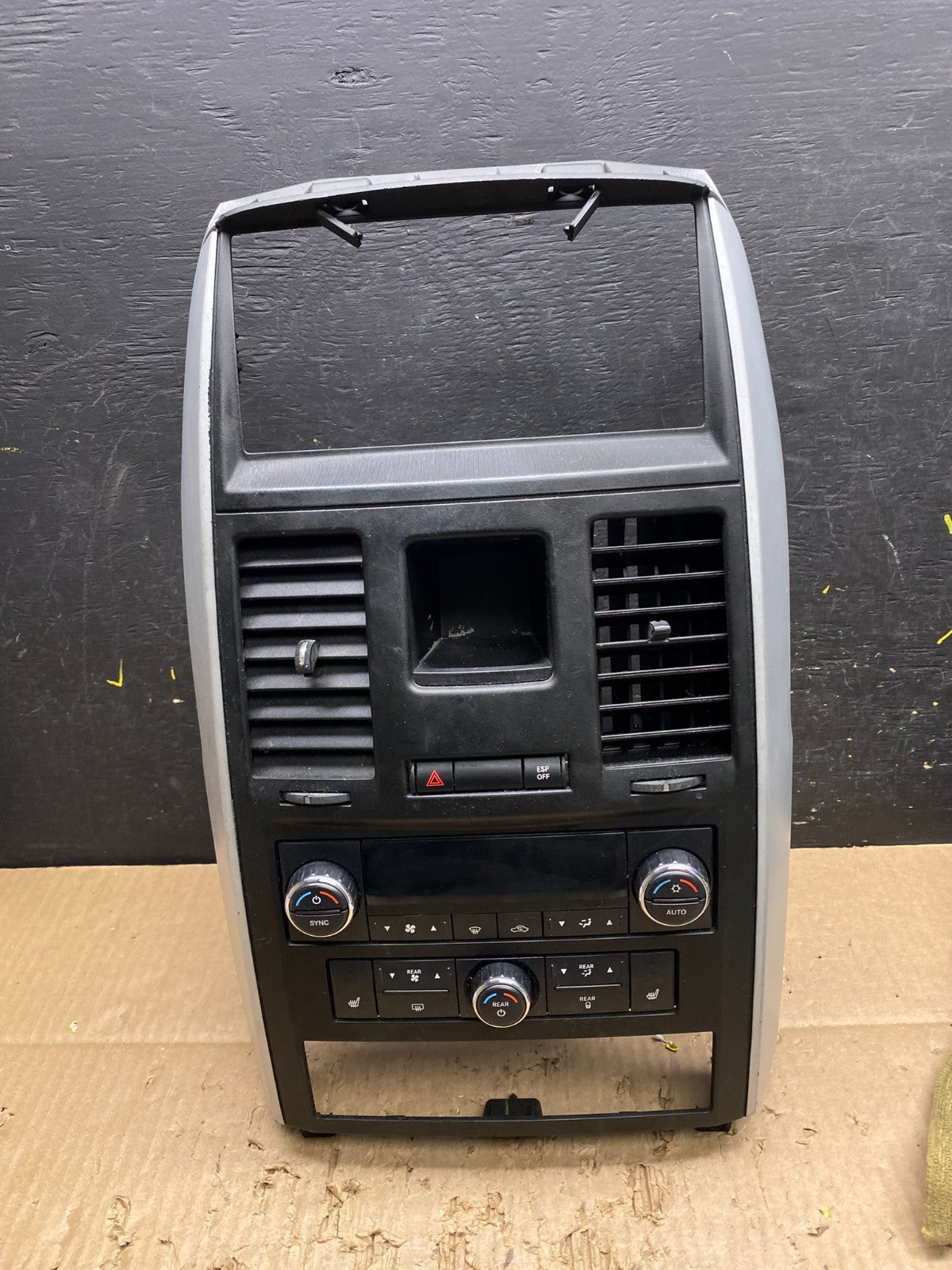 2008-2010 Dodge Grand Caravan A/C Climate Control Unit Bezel Trim V7369 DG0