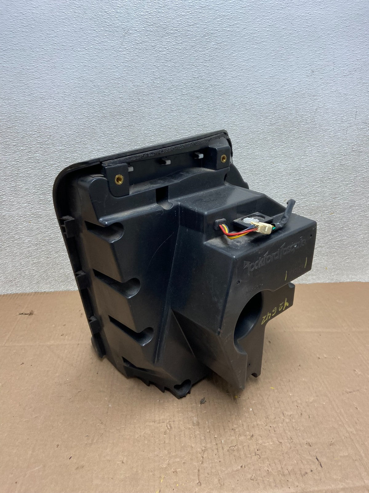 2007 to 2013 Mitsubishi Outlander Bass Subwoofer Sound Speaker Oem Y2642 DG6