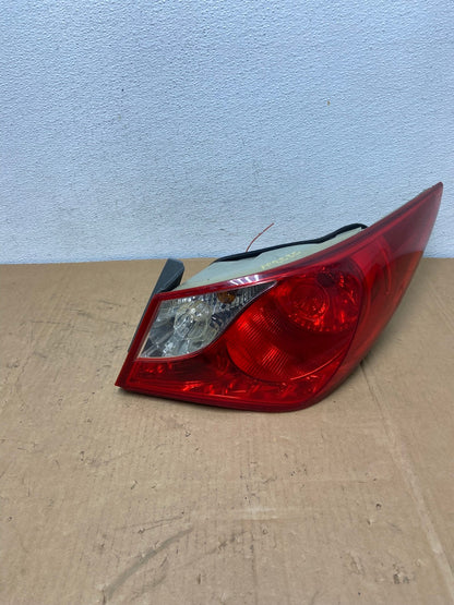 2011 2012 2013 Hyundai Sonata Right Passenger RH Tail Light AC8585 LK0