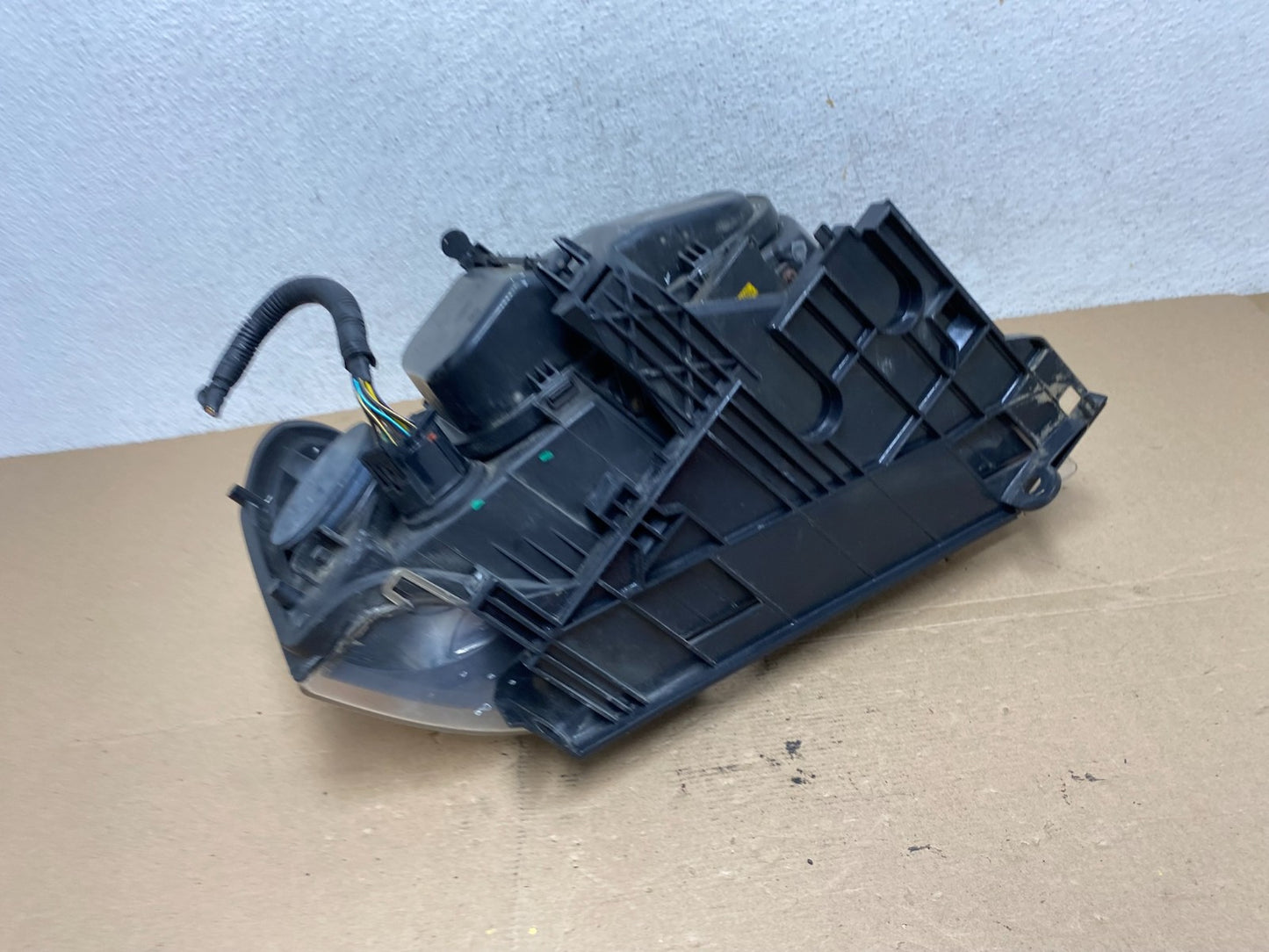 2008-2012 Land Rover LR2 Left Driver LH Side Xenon Headlight AF4462 DW7