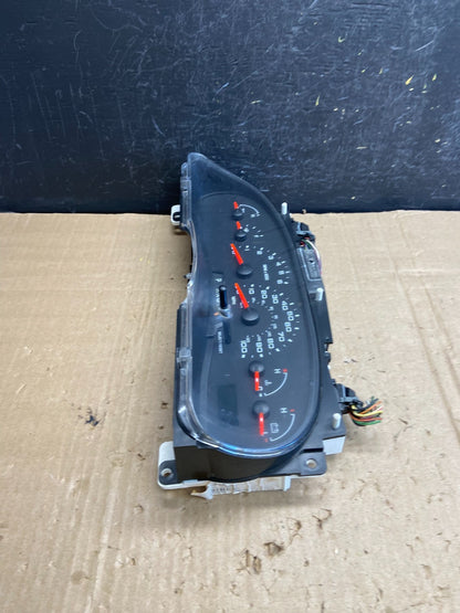 2004 to 2008 Ford E150 E250 E350 Gauge Speedometer Cluster AE18022
