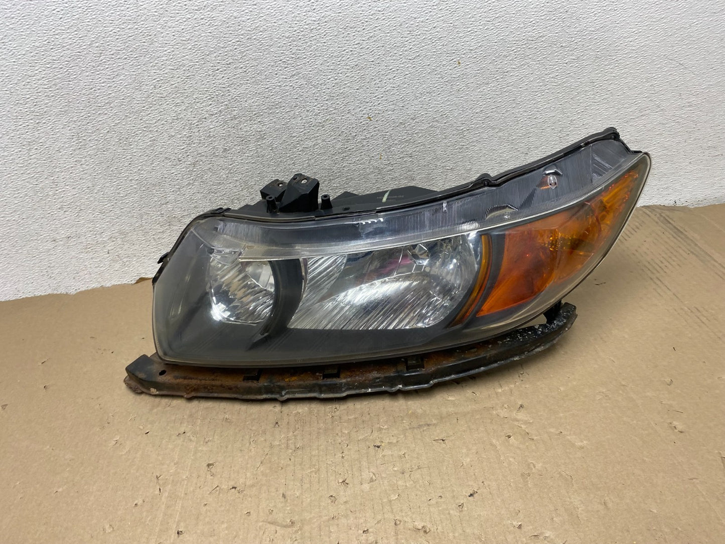 2006 to 2008 Honda Civic Coupe Headlight Halogen Left Driver Side AG6971 DW0
