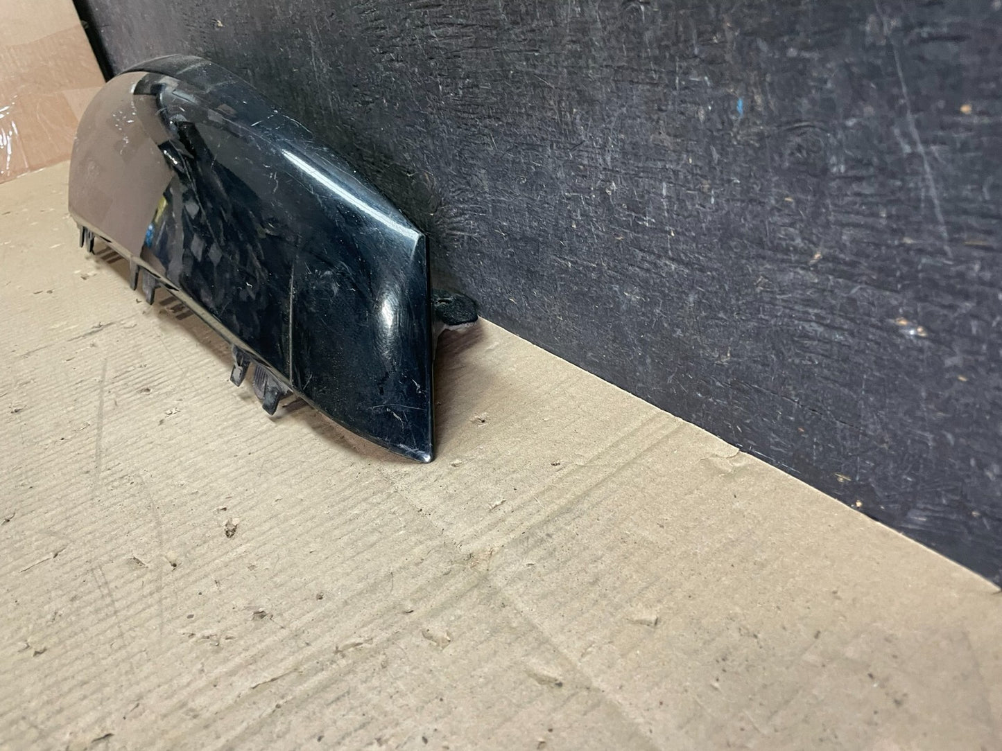 2007 to 2014 Cadillac Escalade Right Rear Upper Quarter Panel Molding I7669  DG1