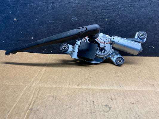 2004 to 2010 BMW X3 E83 Rear Windshield Wiper Motor OEM ab3787  DG0