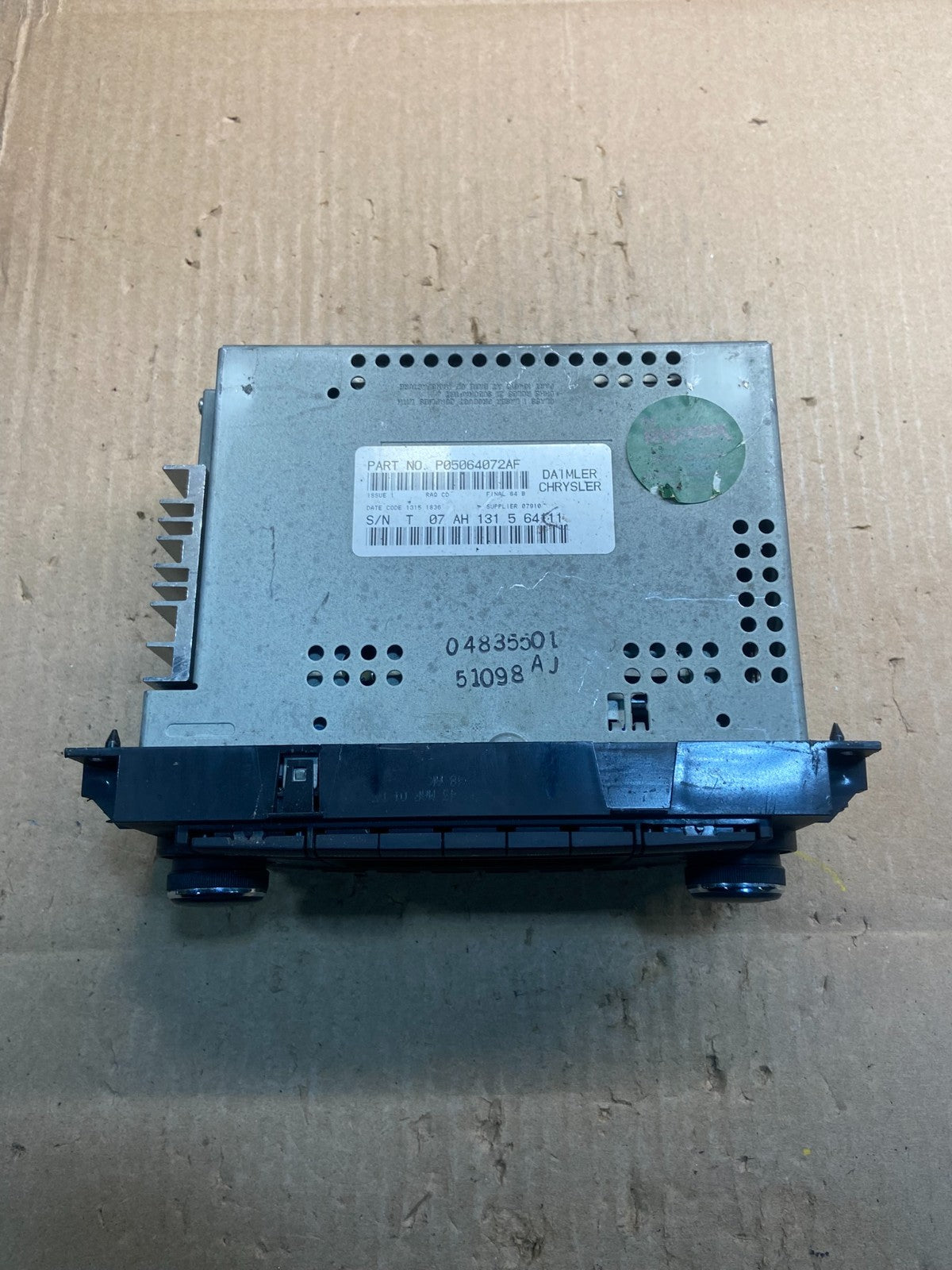 2005 2008 Jeep Dodge Chrysler Screen Display CD Player Satellite Radio Y7639  DG4