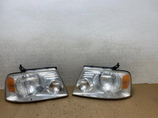 2004 to 2008 Ford F-150 F150 Left+Right Halogen Headlights W9091 DW0