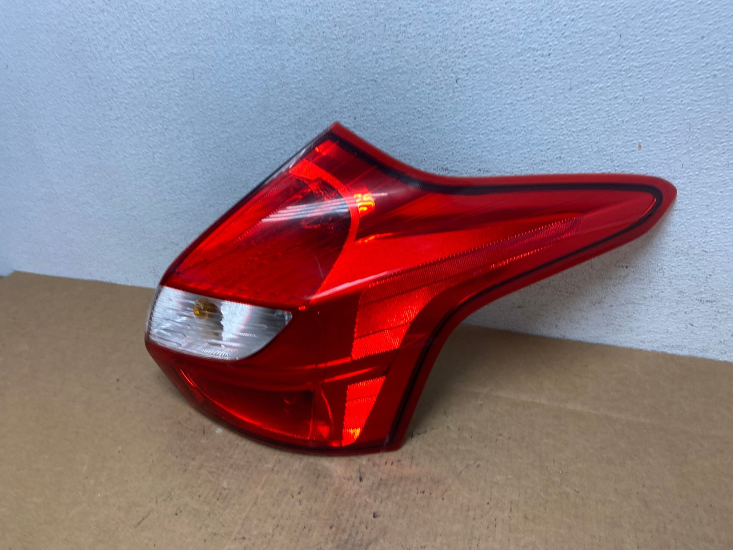 2012-2014 Ford Focus Hatchback Right Passenger Side Rh Tail LIght AD4655 LK1