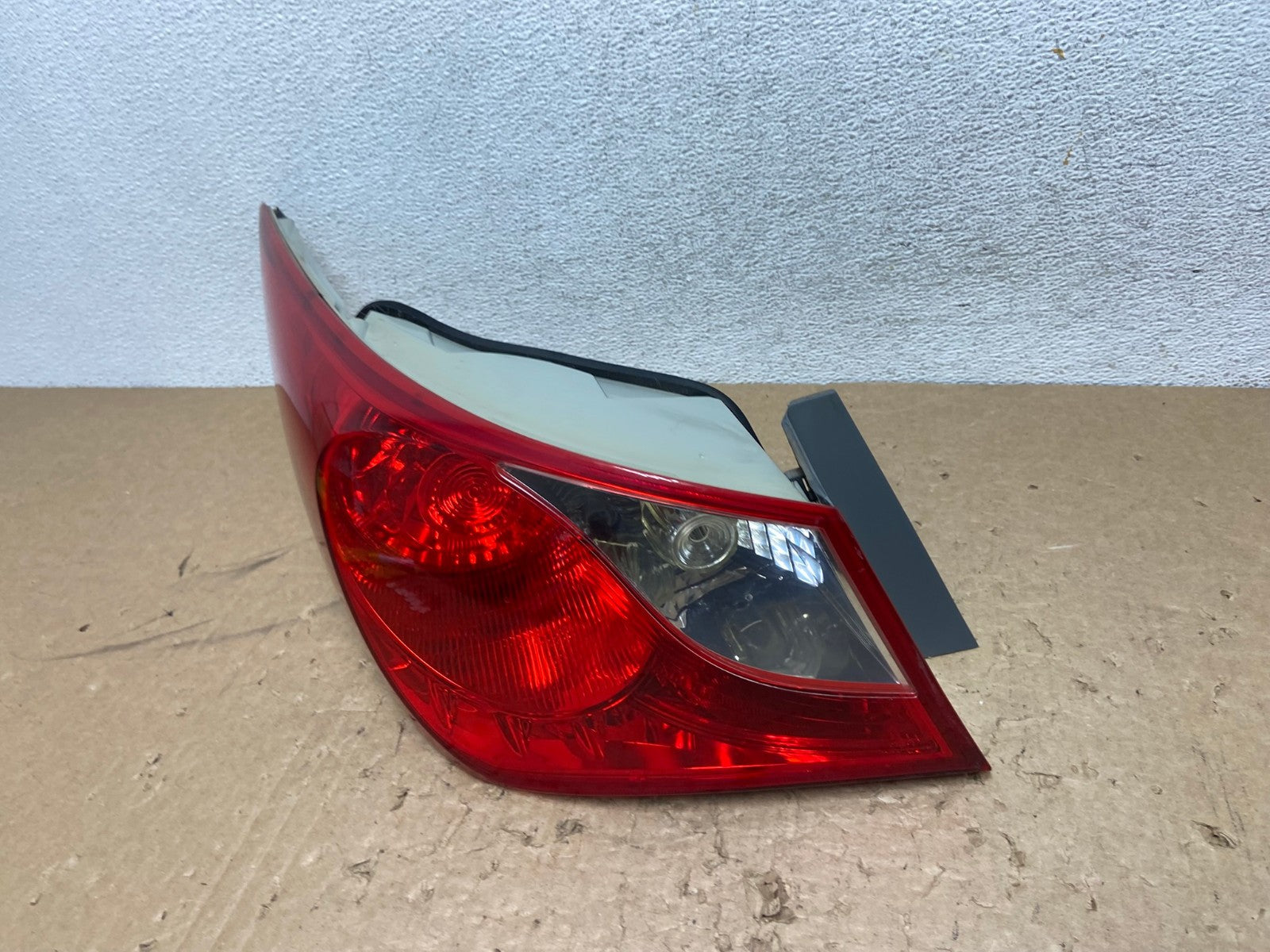 2011 2012 2013 Hyundai Sonata Left Driver LH Side Tail Light AG1379 LK1