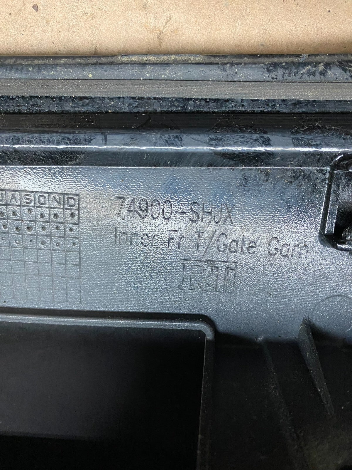 2008 2009 2010 Honda Odyssey Rear Trunk Spoiler Gate Oem  E4966 DG9