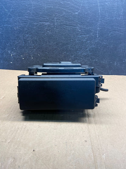 2005 Jeep Grand Cherokee Integrated Power Fuse Box Relay AG1591 DW5