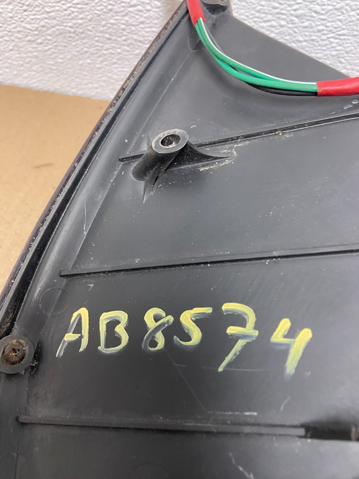 1991-1995 Dodge Stealth Left Driver LH Side Tail Light AB8574 DW7