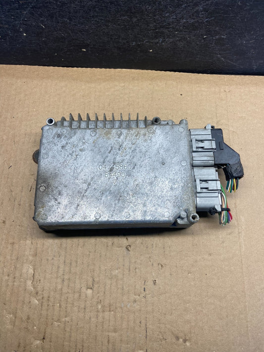 2002 Dodge Caravan Engine Control Unit ECU Module AF9238 DG0