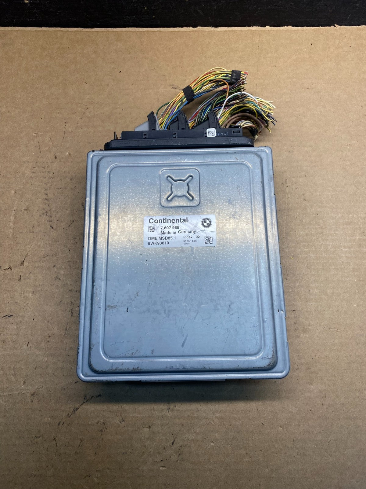 2007 to 2014 BMW X5 ECM ECU Engine Control Computer Module 7607985 AD9943 DW0
