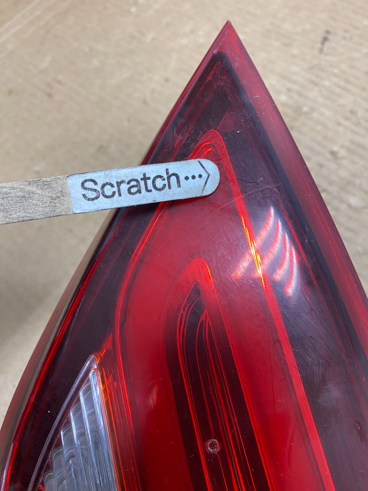 2015 to 2017 Chrysler 200 Sedan Right Passenger  Inner Tail Light Oem N9896 DW4