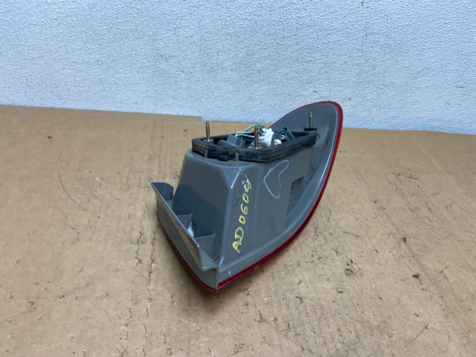 1998 1999 2000 Toyota Corolla Left Driver Lh Side Tail light AD0604 LK4