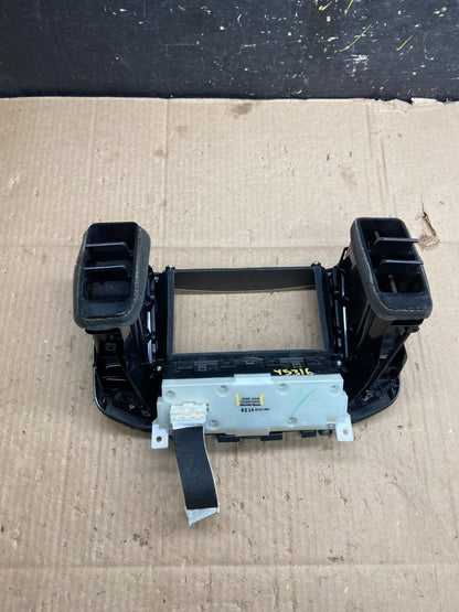 2008 to 2012 Infiniti G35 G37 Radio Player Climate Control Panel Bezel y5317 DG3