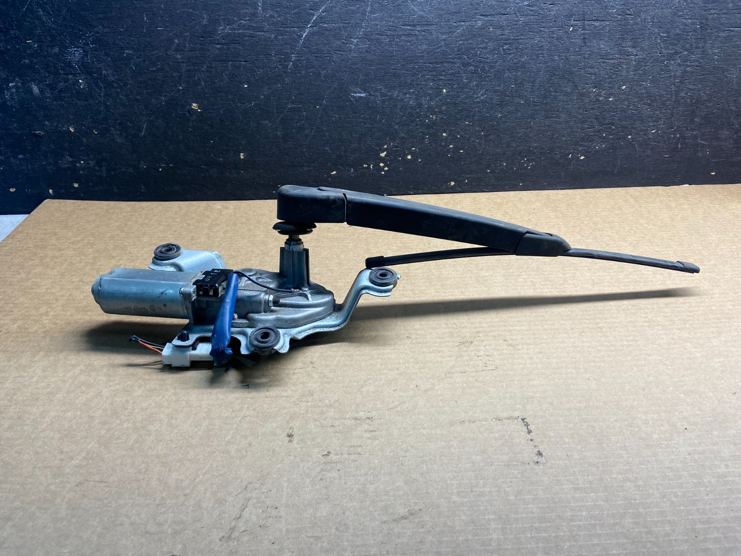 2013 - 2017 Hyundai Elantra GT Rear Glass Windshield Wiper Motor z9056 DG1