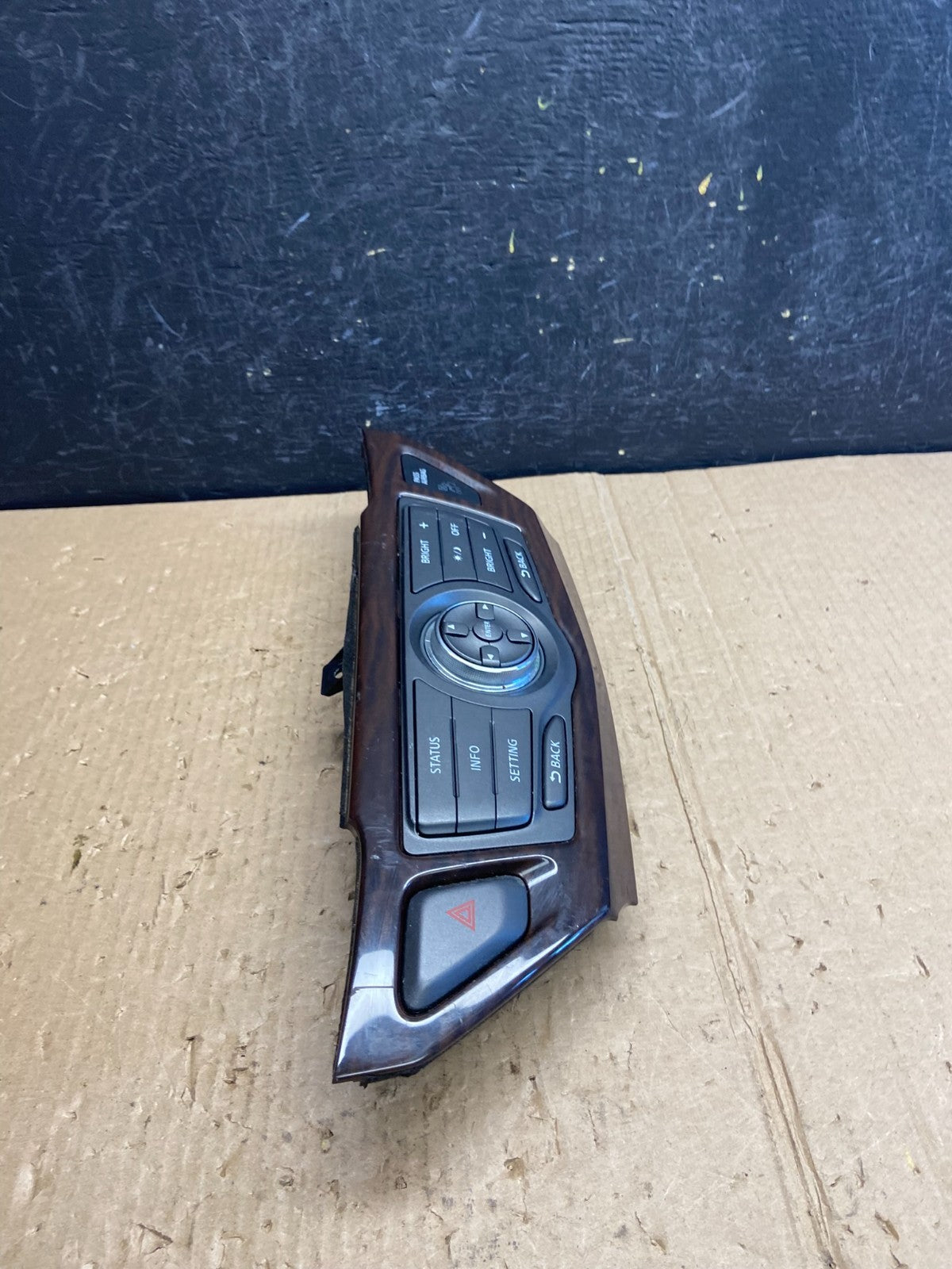 2013 to 2015 Nissan Pathfinder Information Display Control AE4149 DG1