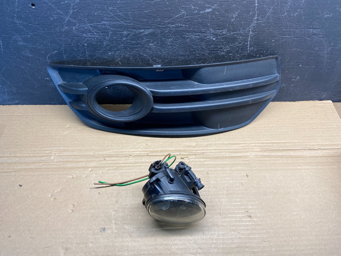 2009 to 2012 Audi Q5 Right Fog Light Bezel w/o S-Line Pkg AE45911