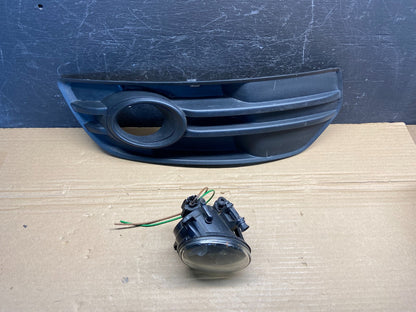 2009 to 2012 Audi Q5 Right Fog Light Bezel w/o S-Line Pkg AE45911
