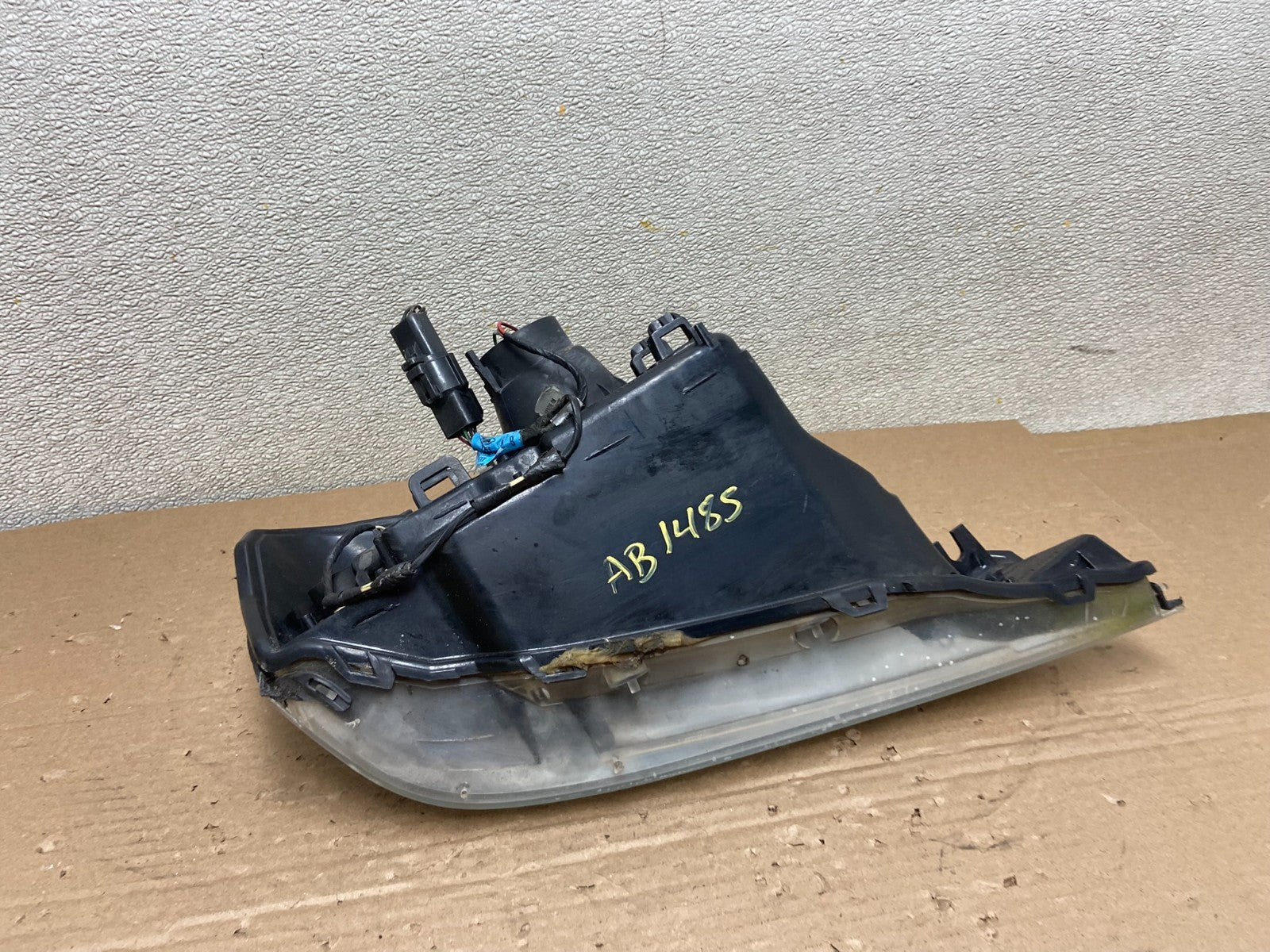 2000 to 2005 Mercury Sable Left Driver LH Side Halogen Headlight OEM AB1485 DW7
