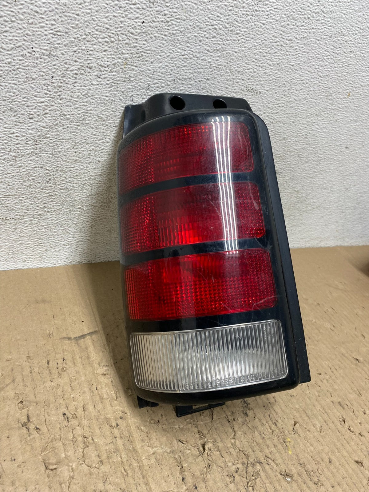 1994 to 1995 Dodge Grand Caravan Left Driver LH Side Tail Light AF7129 DG2