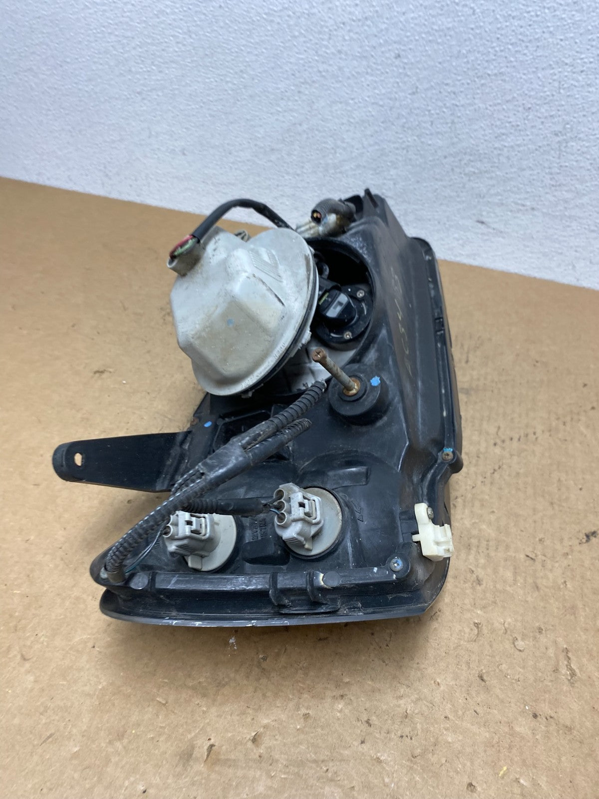 2001-2004 Subaru Legacy Outback Left Driver Lh Side Headlight AC3483 DW8