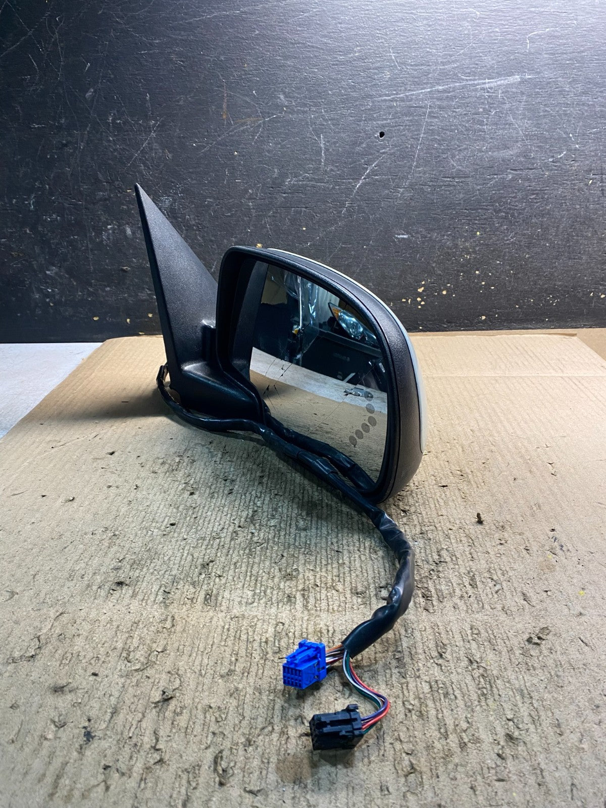 2003-2006 Cadillac Escalade Right Passenger Turn Sgn View Door Mirror Z2516 MS10