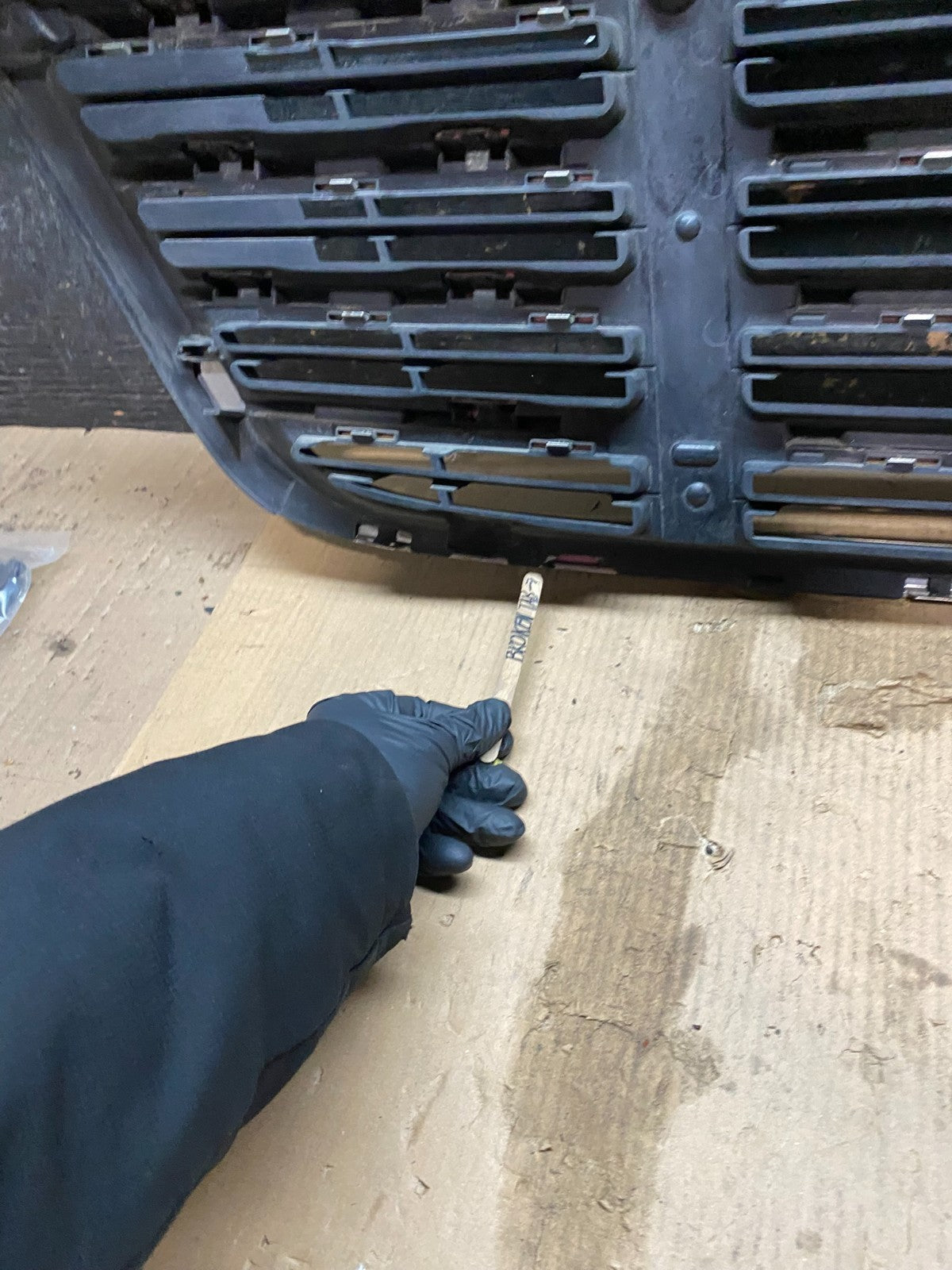 2009 to 2011 Freightliner Sprinter Front Upper Chrome Grill Grille X3391 DG11
