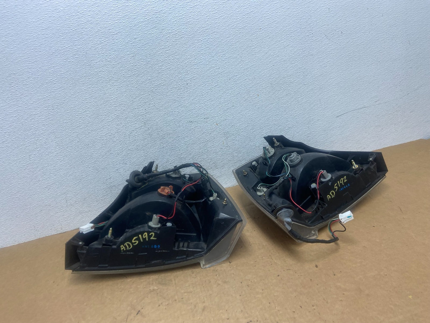 2004 2005 2006 Mitsubishi Galant GTS Left+Right Set Tail Lights AD5192 DG12